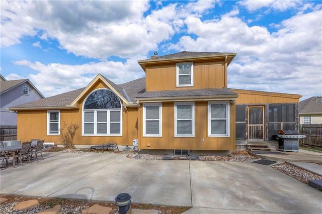 3336 S COCHISE Avenue, Independence, MO 64057