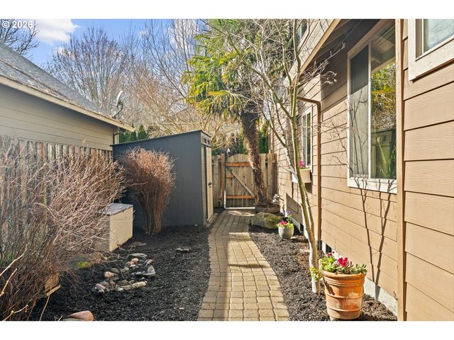 2294 Sw 184TH Ter, Beaverton, OR 97003