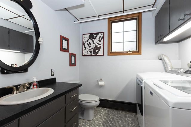 1919 BROOKFIELD DRIVE, Neenah, WI 54956