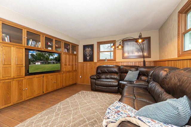 1919 BROOKFIELD DRIVE, Neenah, WI 54956