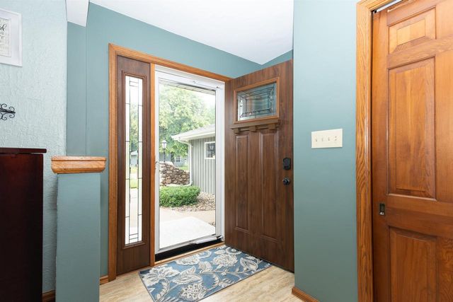 1919 BROOKFIELD DRIVE, Neenah, WI 54956