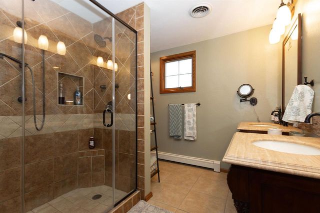 1919 BROOKFIELD DRIVE, Neenah, WI 54956