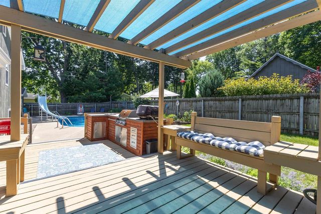 1919 BROOKFIELD DRIVE, Neenah, WI 54956