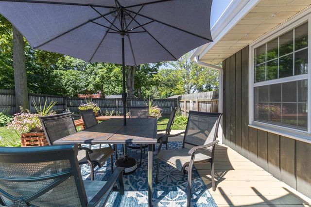 1919 BROOKFIELD DRIVE, Neenah, WI 54956