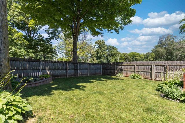 1919 BROOKFIELD DRIVE, Neenah, WI 54956
