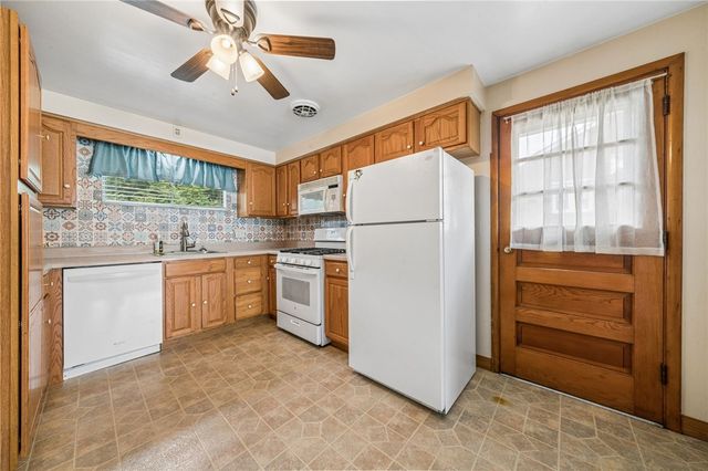 1904 Ohio Ave, White Oak, PA 15131