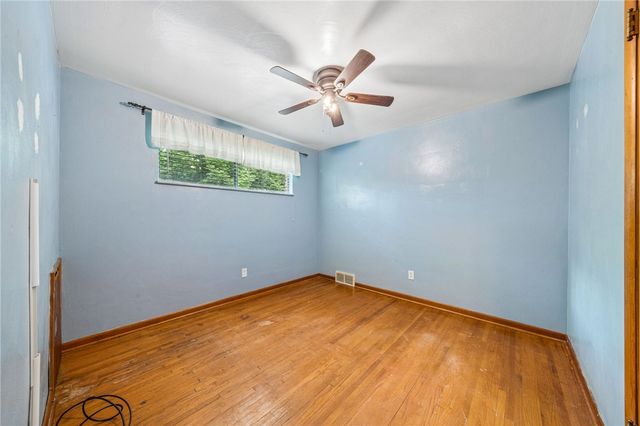 1904 Ohio Ave, White Oak, PA 15131