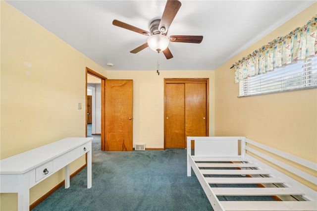 1904 Ohio Ave, White Oak, PA 15131