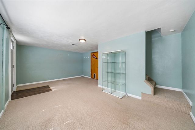1904 Ohio Ave, White Oak, PA 15131