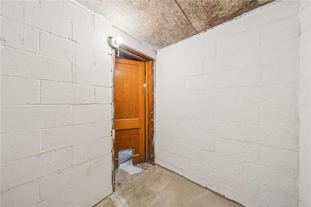 1904 Ohio Ave, White Oak, PA 15131