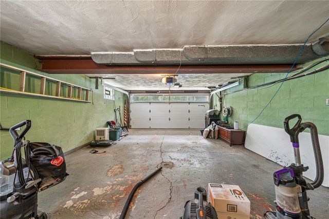 1904 Ohio Ave, White Oak, PA 15131