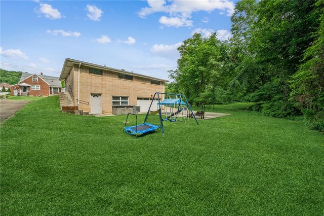 1904 Ohio Ave, White Oak, PA 15131