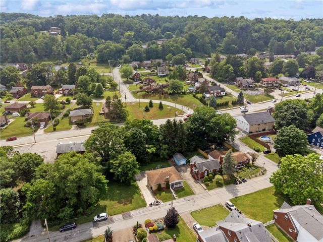 1904 Ohio Ave, White Oak, PA 15131