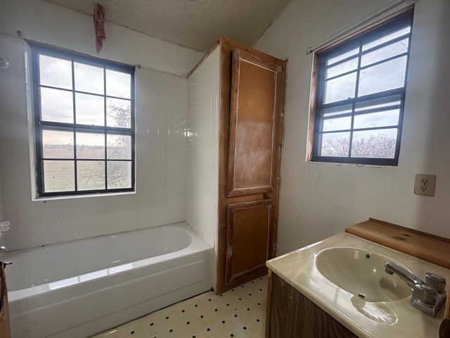 1720 County Road 276, Bertram, TX 78605