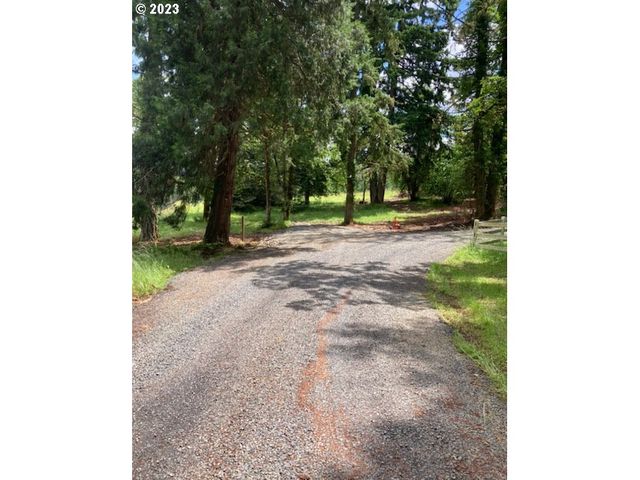 Lazy E, Creswell, OR 97426