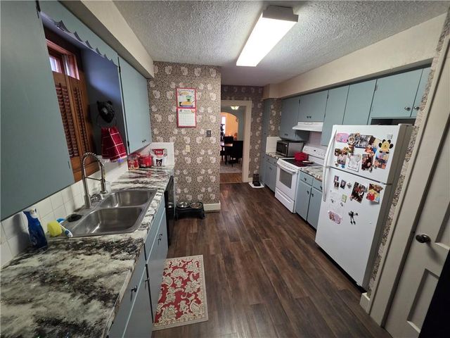 713 N 9th Street, Independence, KS 67301