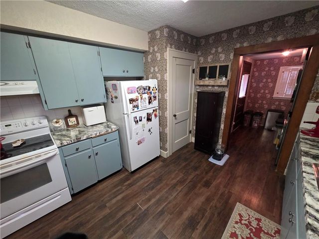 713 N 9th Street, Independence, KS 67301