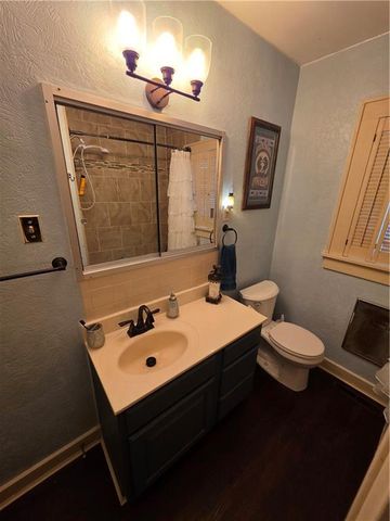 713 N 9th Street, Independence, KS 67301