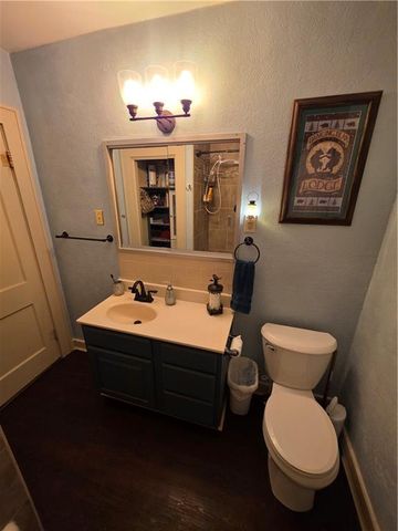 713 N 9th Street, Independence, KS 67301