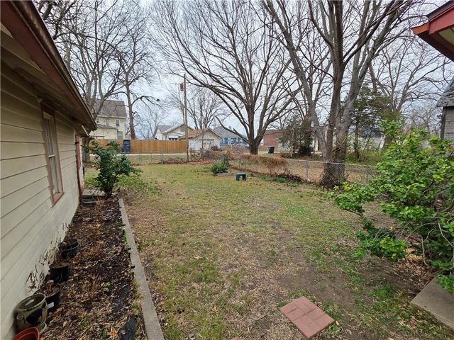 713 N 9th Street, Independence, KS 67301