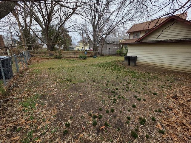 713 N 9th Street, Independence, KS 67301