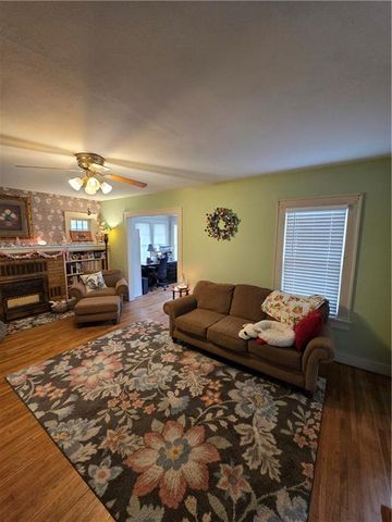 713 N 9th Street, Independence, KS 67301