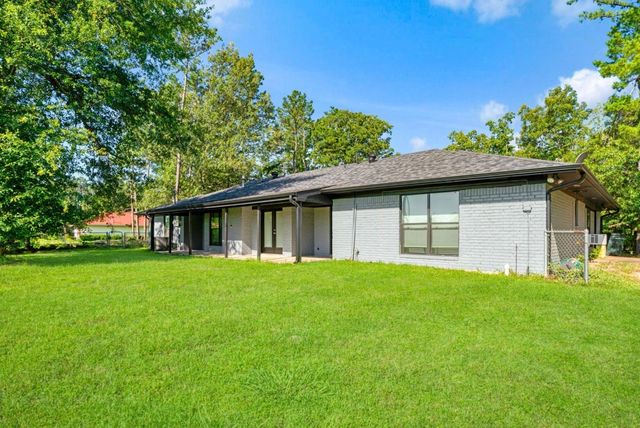 123 County Road 35930, Powderly, TX 75473