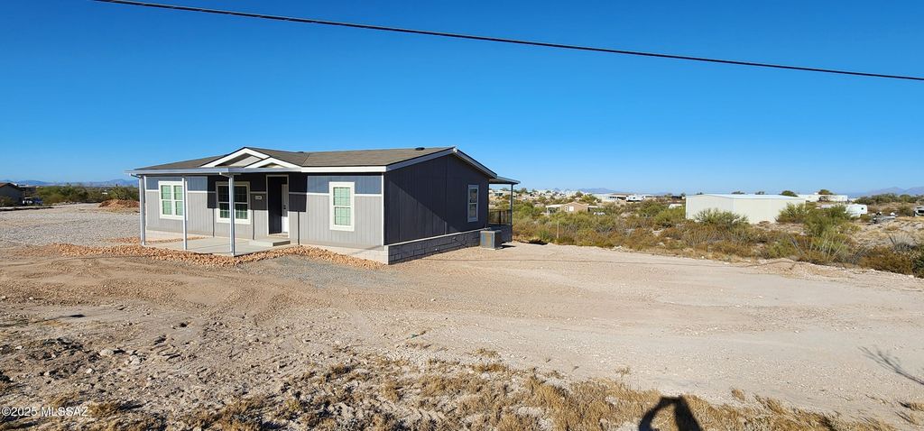 Image 1 of property listing at 11244 S Lava Peak Avenue, Vail, AZ 85641