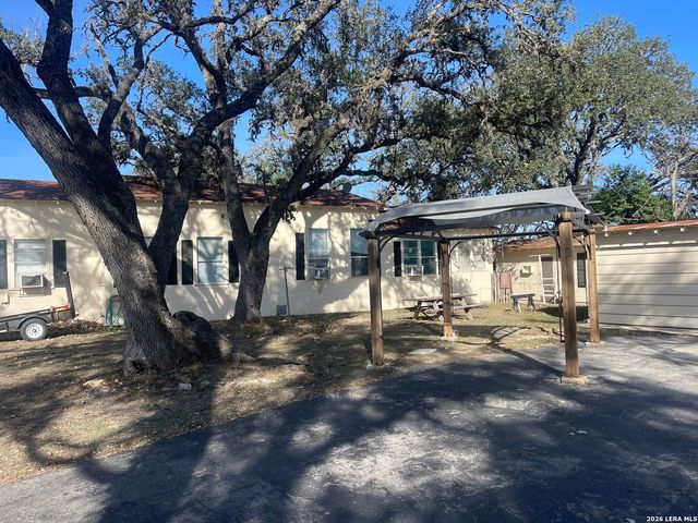 1209 FM 1376, Sisterdale, TX 78006