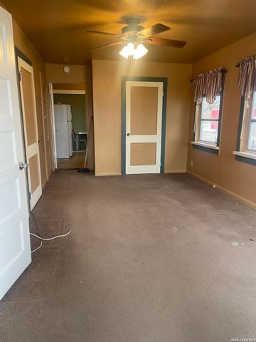 1209 FM 1376, Sisterdale, TX 78006