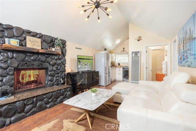 800 Eureka Drive, Big Bear Lake, CA 92315