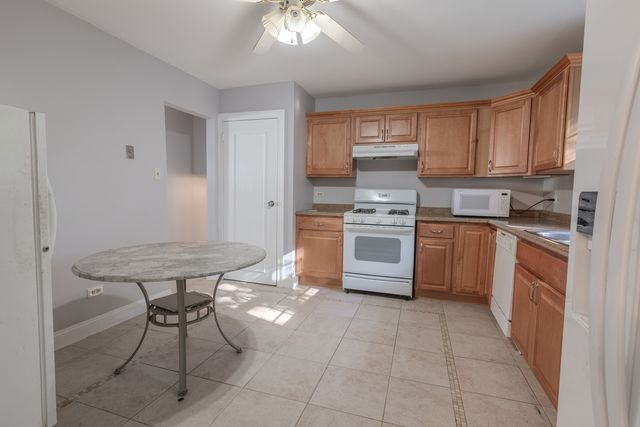 19825 S Farmington Lane, Frankfort, IL 60423