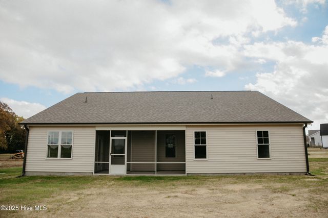 109 Lucky Lane, Pikeville, NC 27863