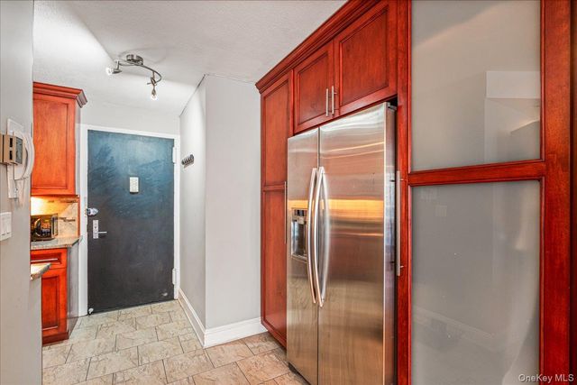 17-85 215th Street 9L, Bayside, NY 11360