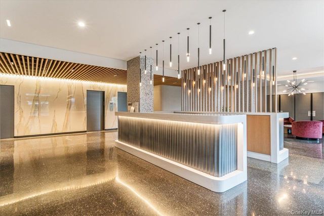 17-85 215th Street 9L, Bayside, NY 11360