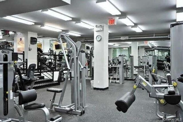 17-85 215th Street 9L, Bayside, NY 11360