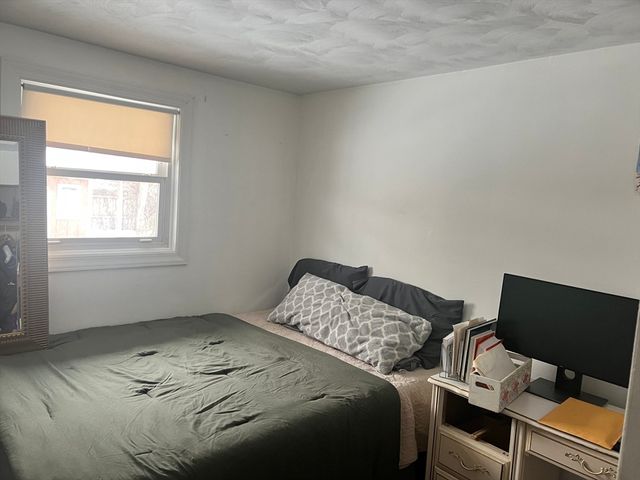 60 Clara Rd, Brockton, MA 02302