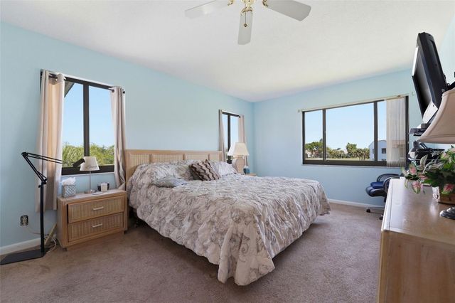 820 CAPRI ISLES BOULEVARD 202, Venice, FL 34292