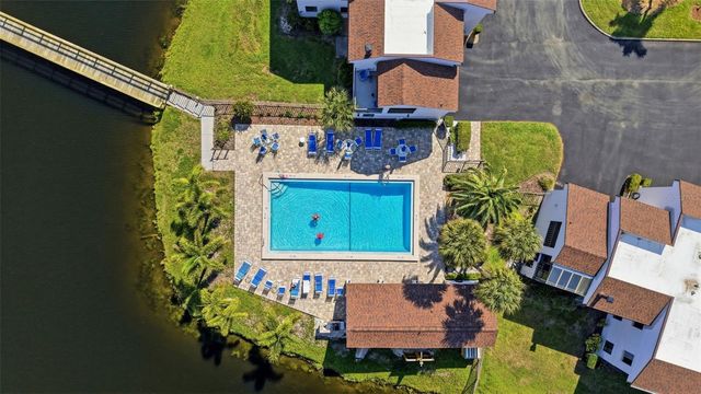 820 CAPRI ISLES BOULEVARD 202, Venice, FL 34292