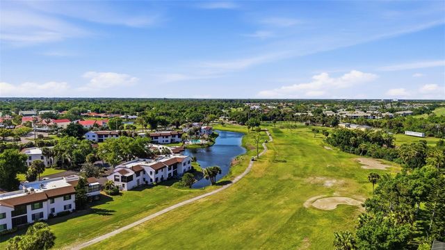820 CAPRI ISLES BOULEVARD 202, Venice, FL 34292