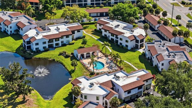 820 CAPRI ISLES BOULEVARD 202, Venice, FL 34292