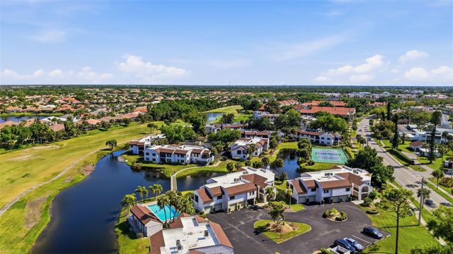 820 CAPRI ISLES BOULEVARD 202, Venice, FL 34292
