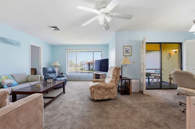 820 CAPRI ISLES BOULEVARD 202, Venice, FL 34292