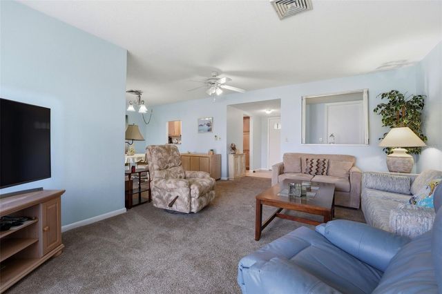 820 CAPRI ISLES BOULEVARD 202, Venice, FL 34292