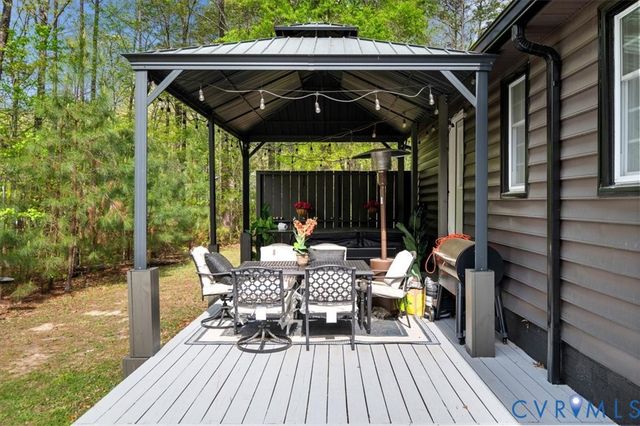 9820 Beaver Bridge Rd, Chesterfield, VA 23838