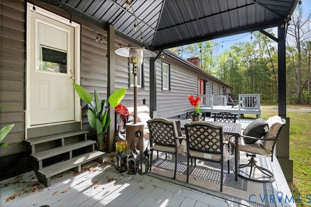 9820 Beaver Bridge Rd, Chesterfield, VA 23838
