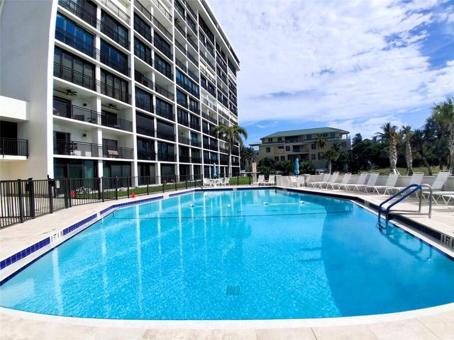 19 WHISPERING SANDS DRIVE 401, Sarasota, FL 34242