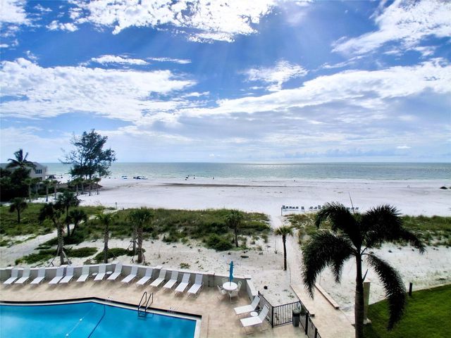 19 WHISPERING SANDS DRIVE 401, Sarasota, FL 34242