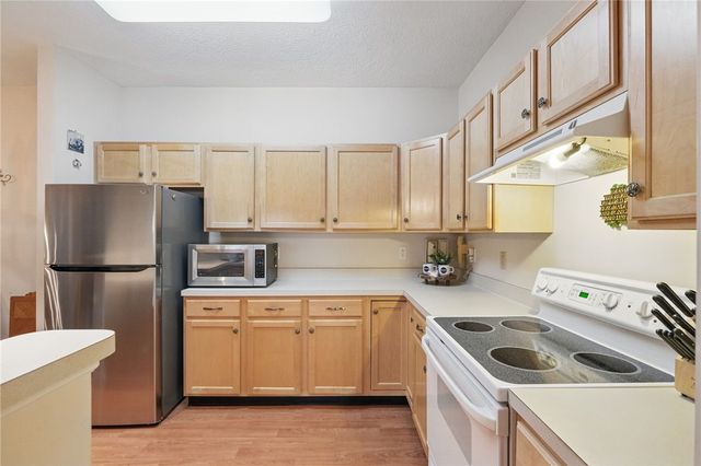 850 Hidden Ridge 101, South Park, PA 15129