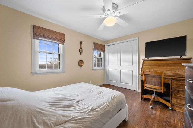 W341N6716 Lancelot DRIVE, Oconomowoc, WI 53066